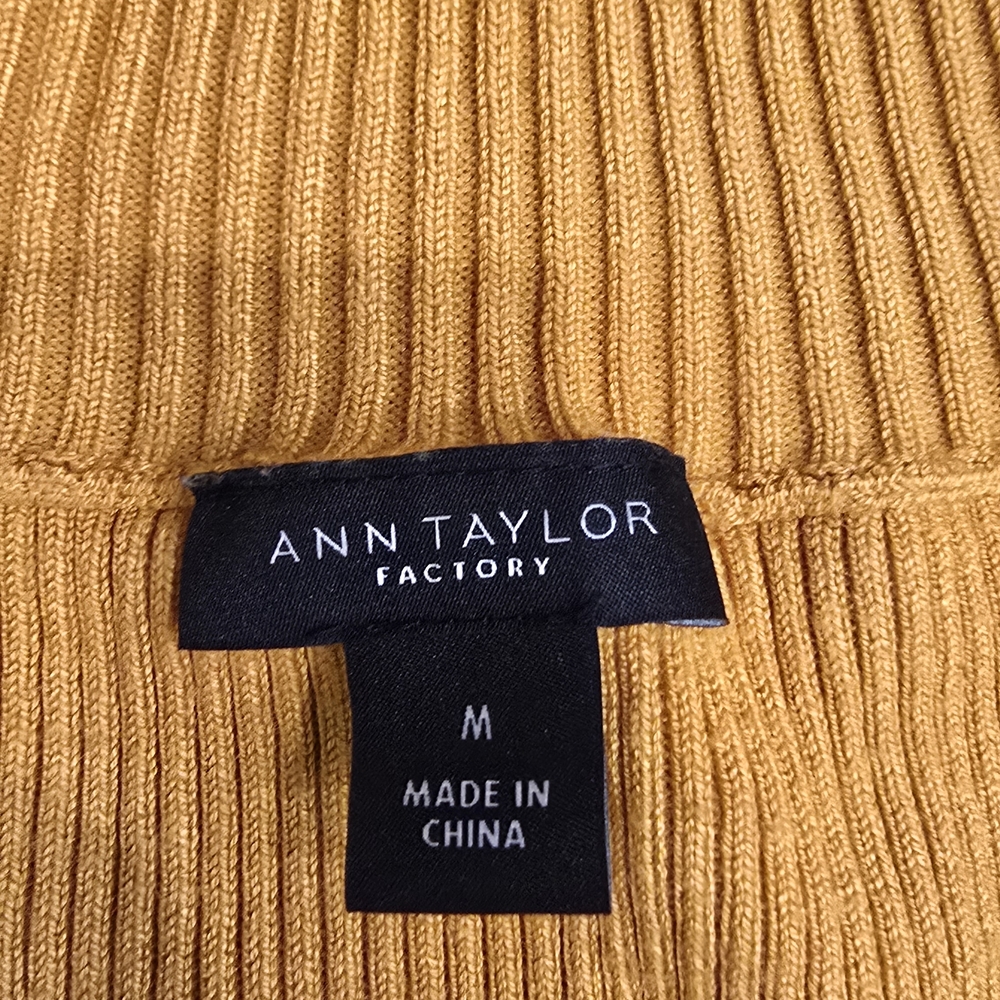 Mustard Yellow ANN TAYLOR Puff Sleeve Top - Picture 2 of 5